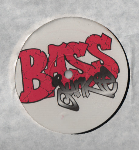 Bass Junkie : Bass, Below & Beyond E.P. (12", EP)