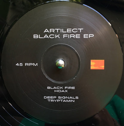 Artilect (2) : Black Fire EP (12", EP)
