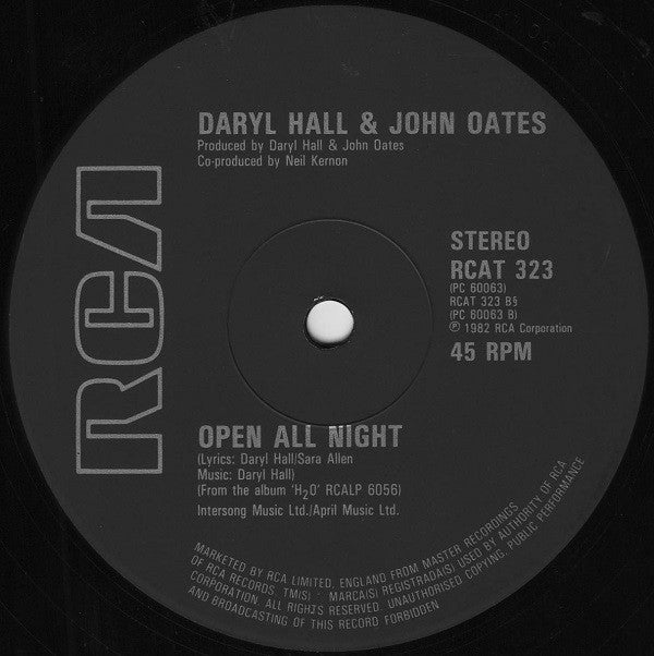 Hall + Oates* : Family Man (12", Single)
