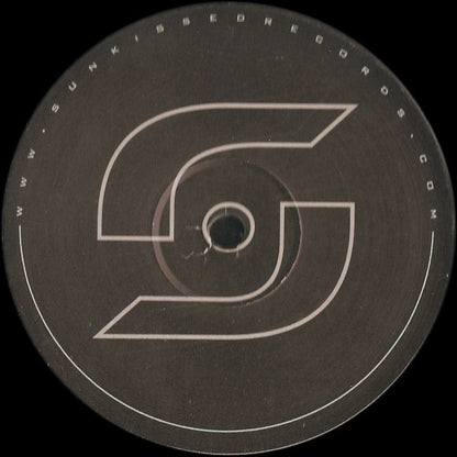 Submission (6) : The Deep (12")