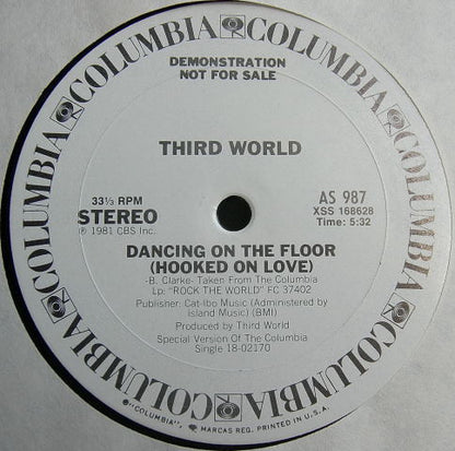 Third World : Dancing On The Floor (Hooked On Love) (12", Promo)