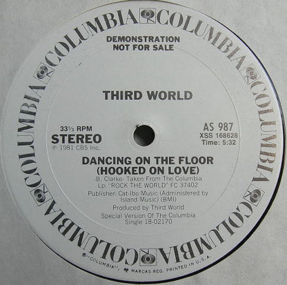 Third World : Dancing On The Floor (Hooked On Love) (12", Promo)