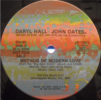 Daryl Hall John Oates* : Method Of Modern Love / Bank On Your Love (12", Promo)