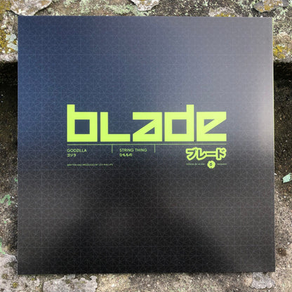 Blade (26) : Godzilla / String Thing (12", Gre)