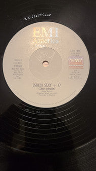 Stray Cats : (She's) Sexy + 17 (12", Promo)
