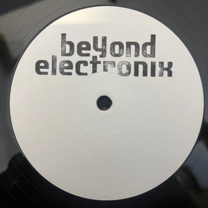 Liquid Silk : Memories / Pursuing Peace (12", W/Lbl, Sta)