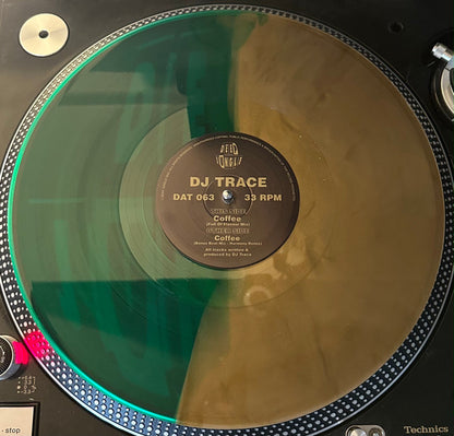 DJ Trace : Coffee (Bonus Beat Mix) / Coffee (Harmony Remix) / Coffee (Full Of Flavour Mix)  (12", S/Edition, Hal)