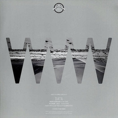 Data (15) : Passive Aggressive (Stray Remix) / The Sprawl (Linden & Blocks Remix) (12")
