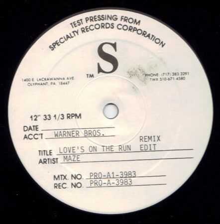 Maze Featuring Frankie Beverly : Love's On The Run (12", Single, TP)