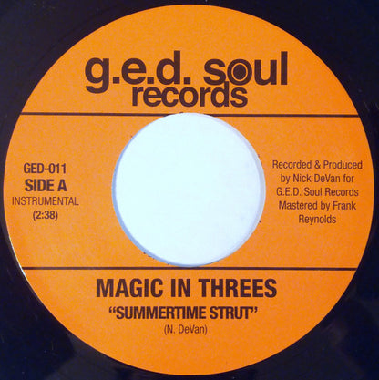 Magic In Threes : Summertime Strut (7", Ltd)