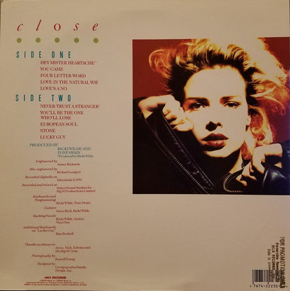 Kim Wilde : Close (LP, Album, Glo)