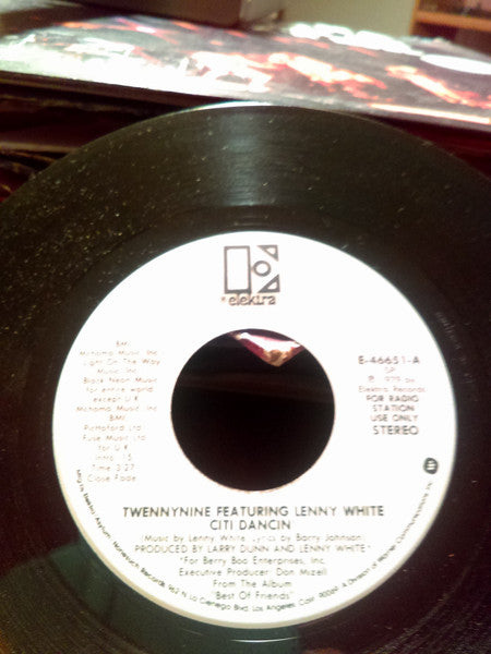 Twennynine Featuring Lenny White : Citi Dancin' (7", Single, Promo)